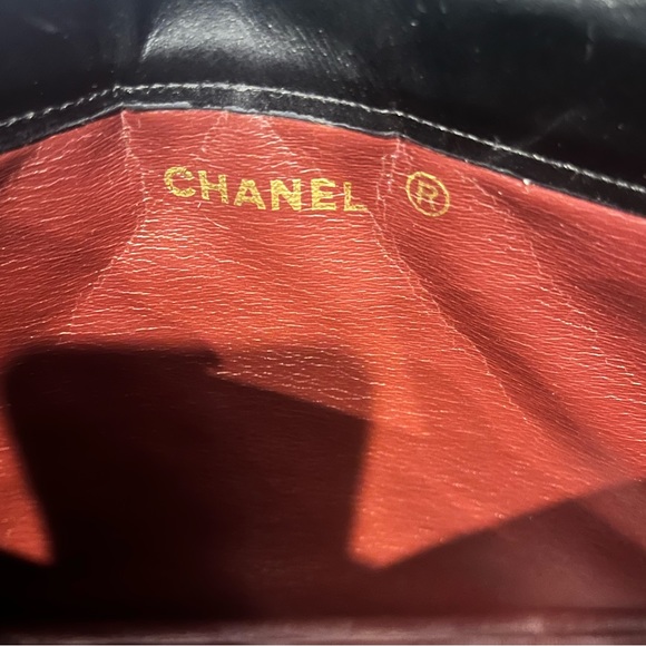 Sold!!🔥 Chanel Clutch W/ Chain - Picture 9 of 15